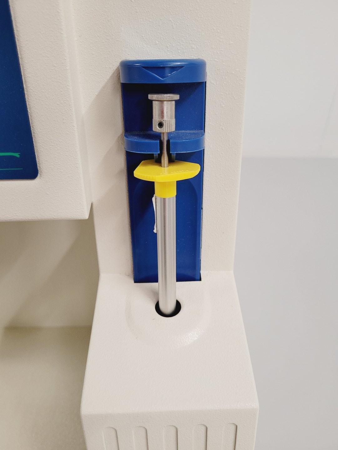 Image of Advanced Instruments Micro Osmometer Model 3300 Lab