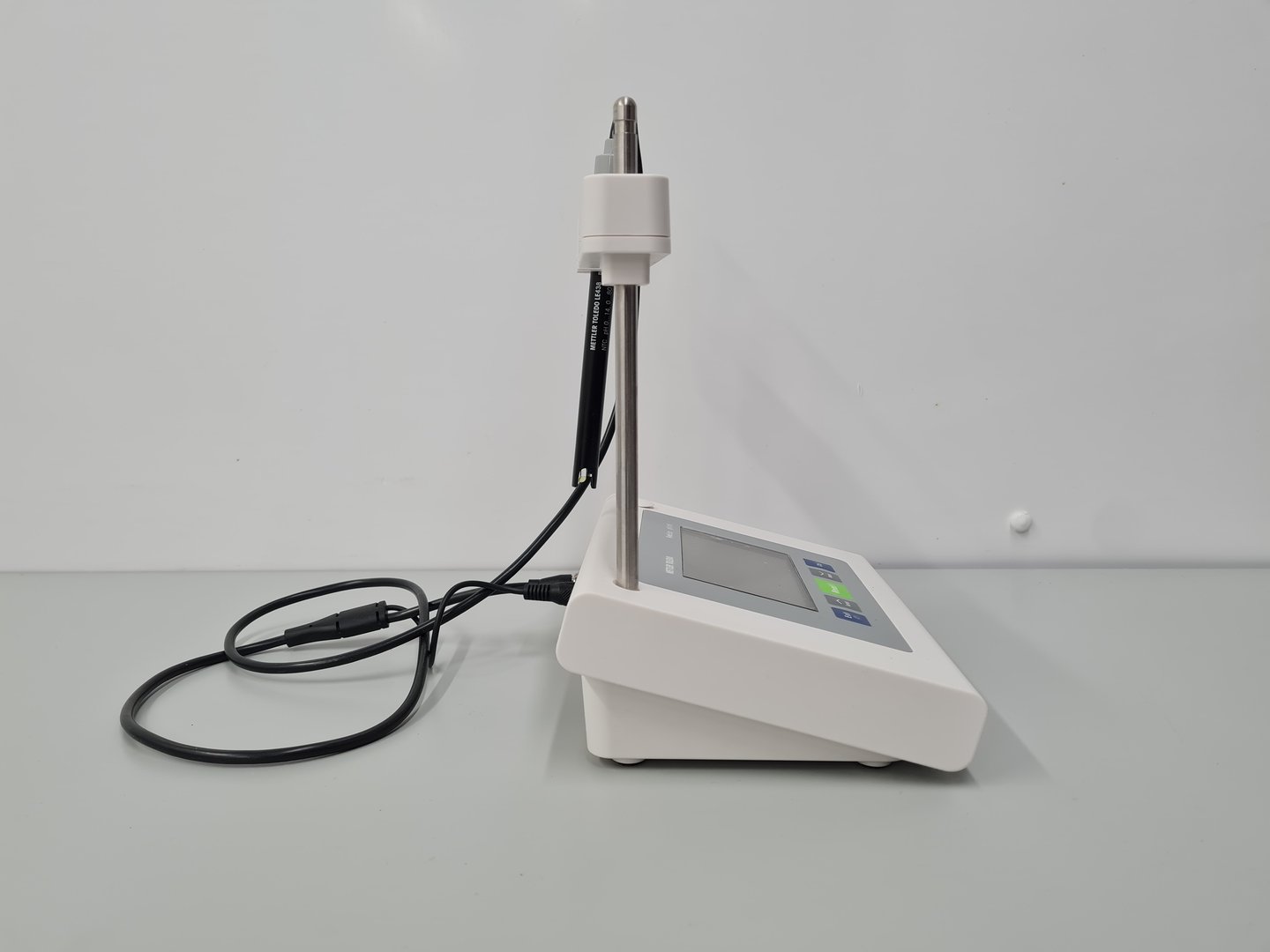 Image of Mettler-Toledo Five Easy F20 pH Meter Lab