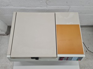 Thumbnail image of MSE Mistral 3000i Benchtop Centrifuge w/ Windshield Rotor Lab