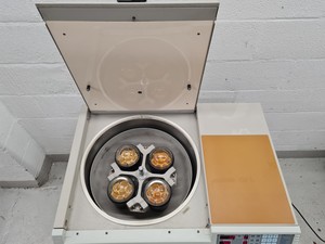 Thumbnail image of MSE Mistral 3000i Benchtop Centrifuge w/ Windshield Rotor Lab