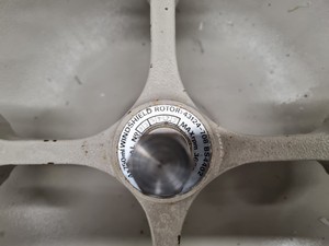 Thumbnail image of MSE Mistral 3000i Benchtop Centrifuge w/ Windshield Rotor Lab