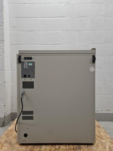 Thumbnail image of Sanyo CO2 Incubator Model: MCO-175 Lab