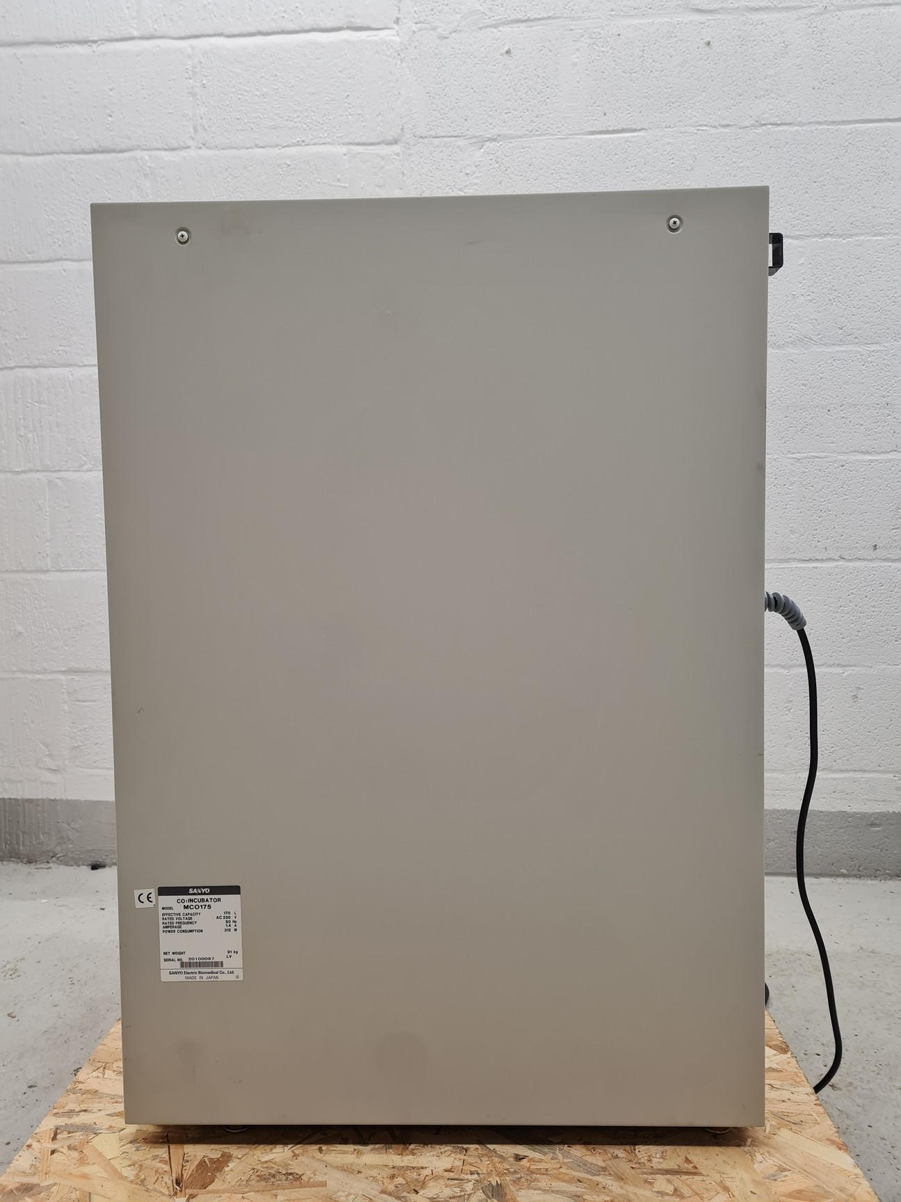 Image of Sanyo C02 Incubator Model MC0175 Lab