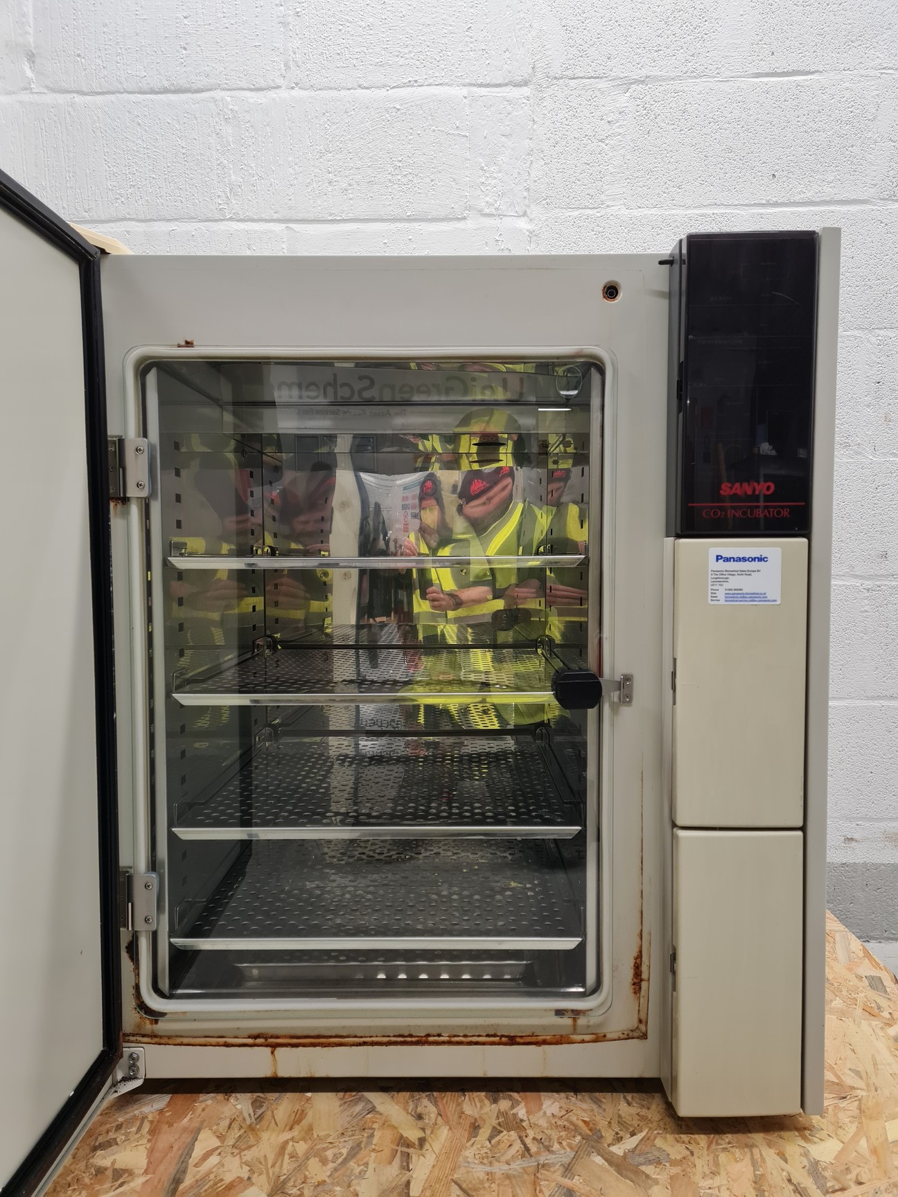 Image of Sanyo C02 Incubator Model MC0-175 Lab