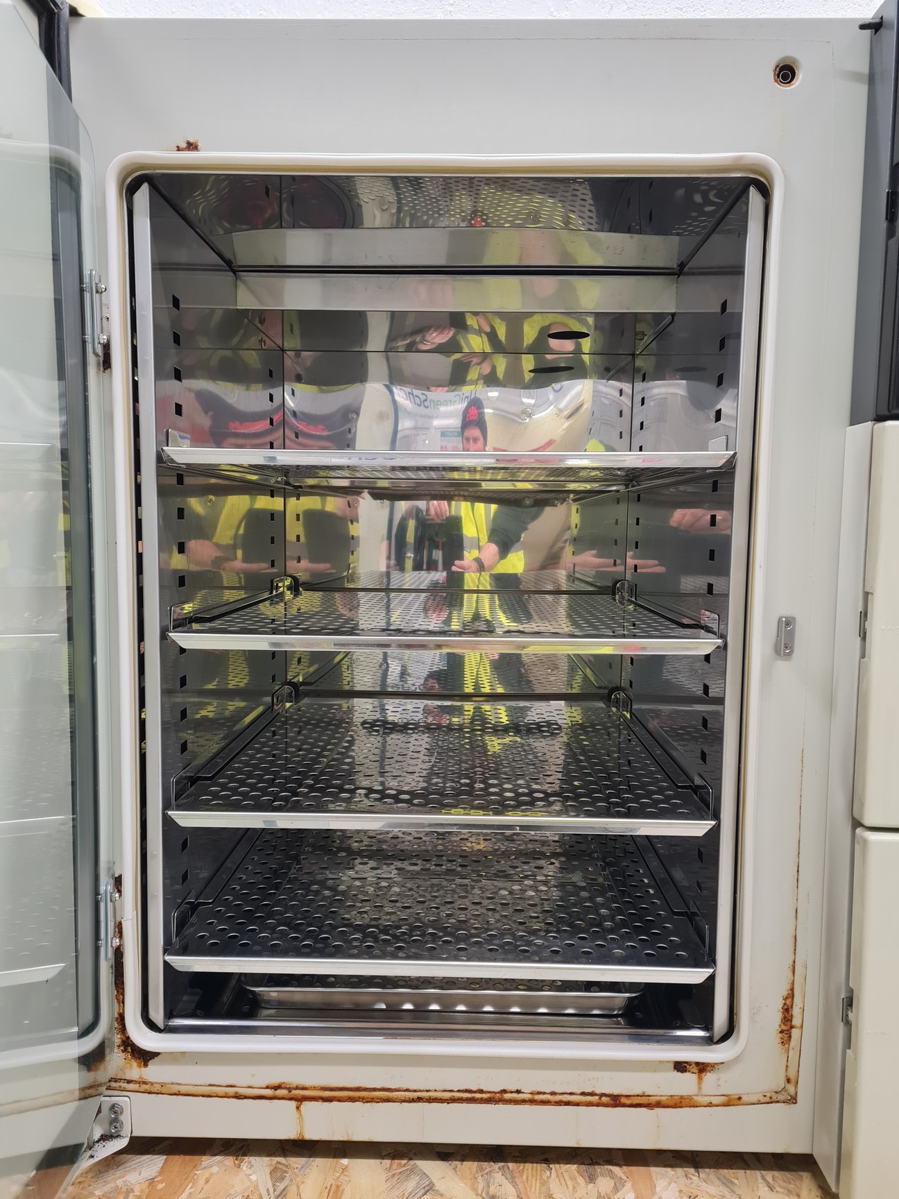 Image of Sanyo C02 Incubator Model MC0-175 Lab