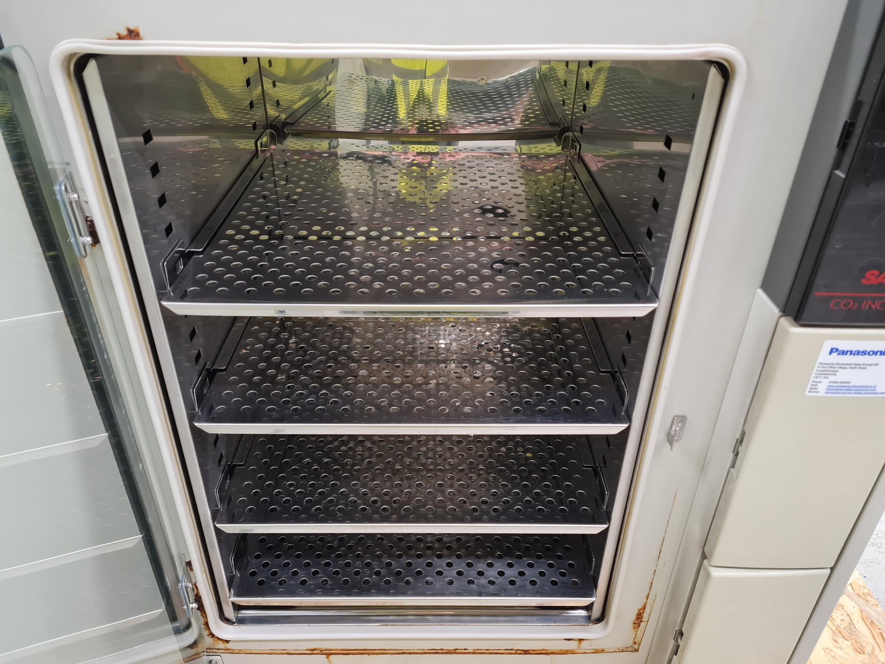 Image of Sanyo C02 Incubator Model MC0-175 Lab