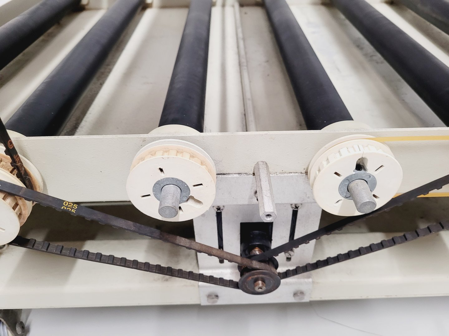 Image of Wheaton Modular Cell Production 3 Deck Roller Apparatus Model lll 4868 Lab