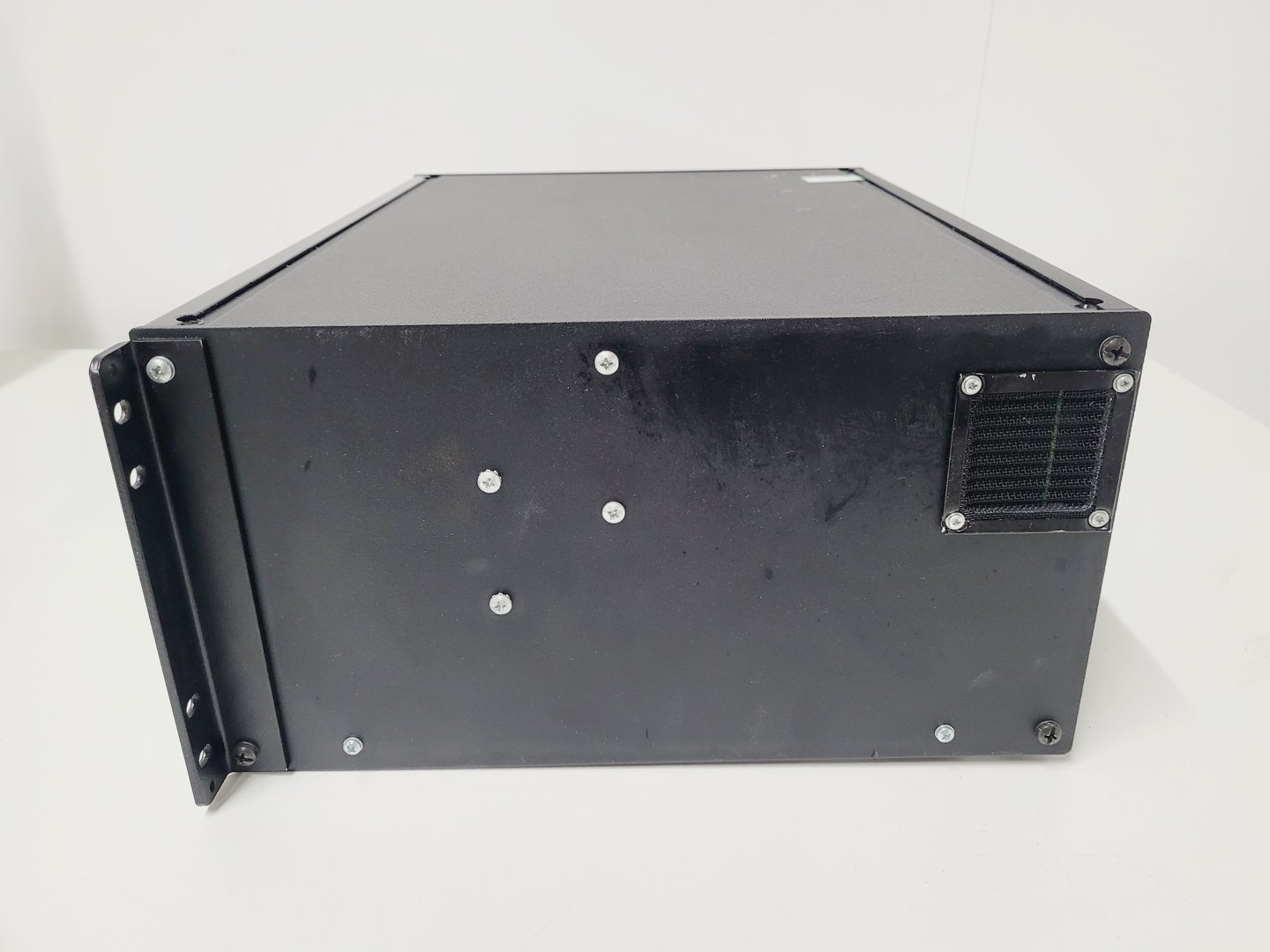 Image of Rigaku Integrated Actor Controller Automated Crystal Transfer System