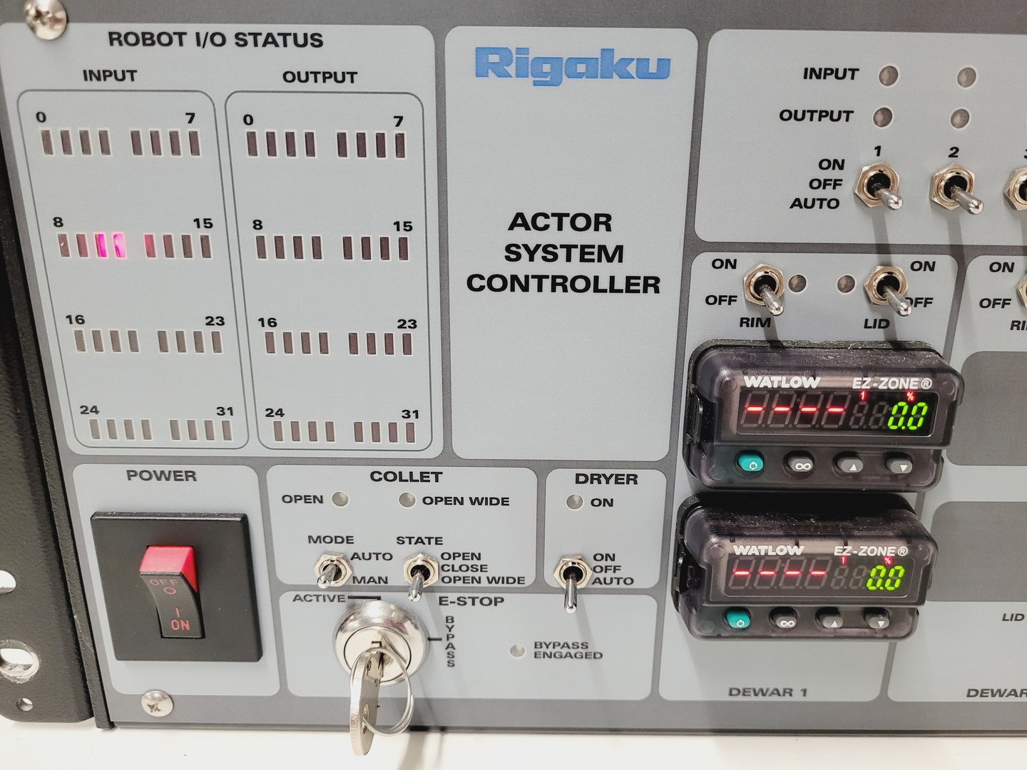 Image of Rigaku Integrated Actor Controller Automated Crystal Transfer System