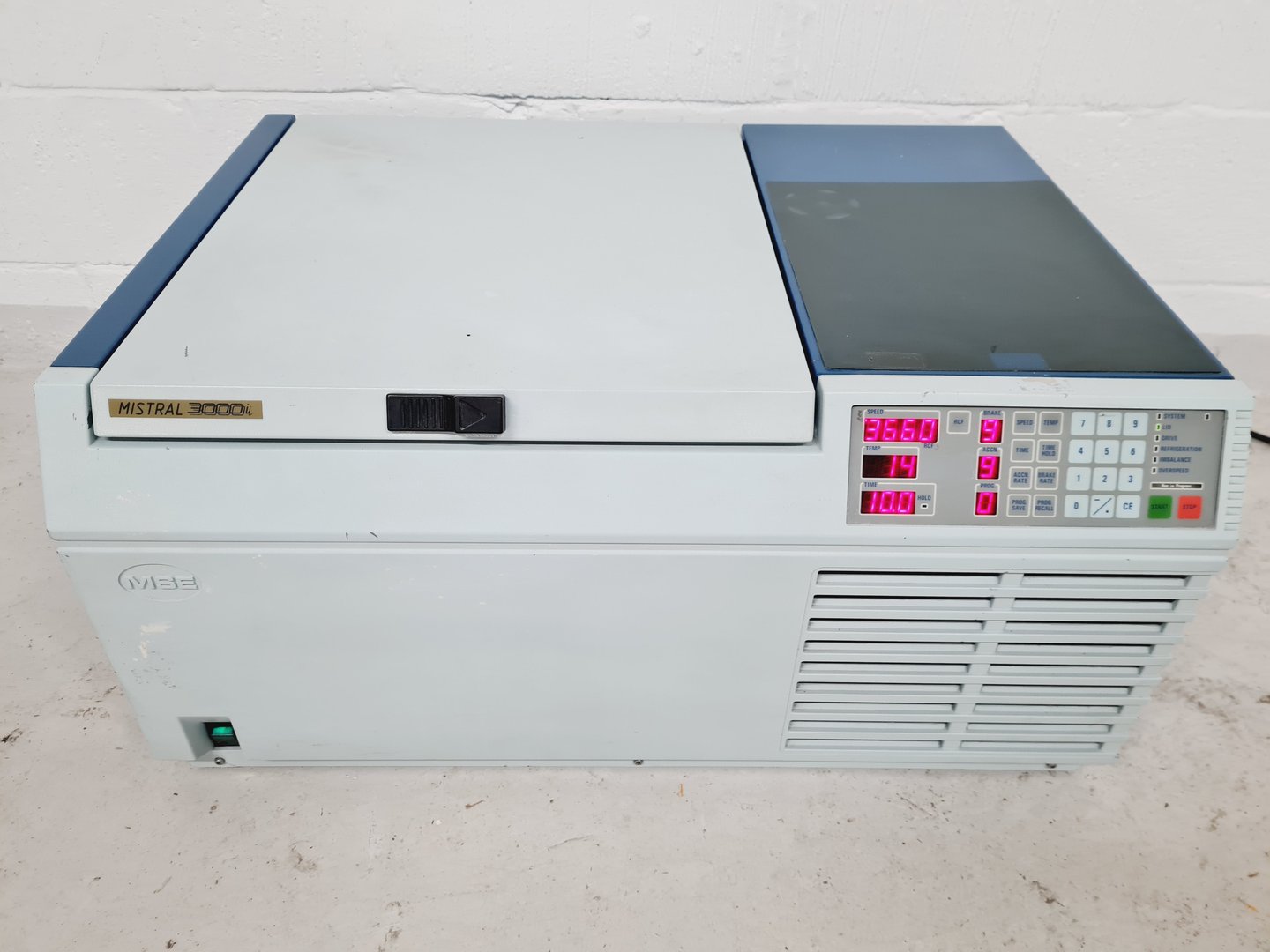 Image of MSE Mistral 3000I Centrifuge Lab Spares/Repairs