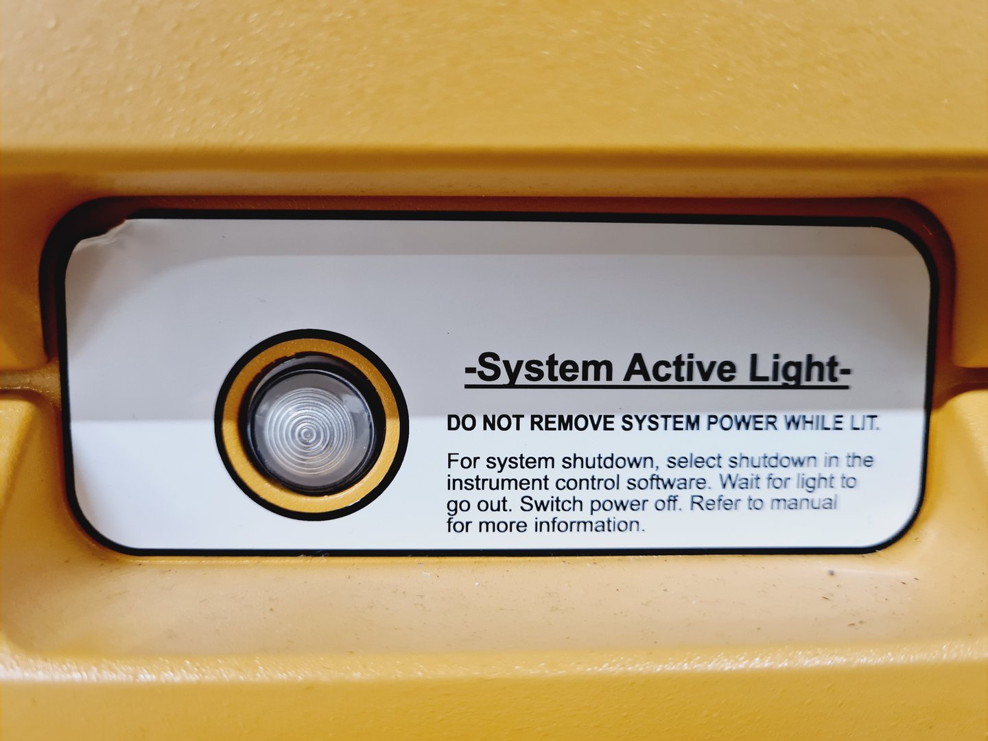 Image of Ciphergen ProteinChip System Series 4000 Lab