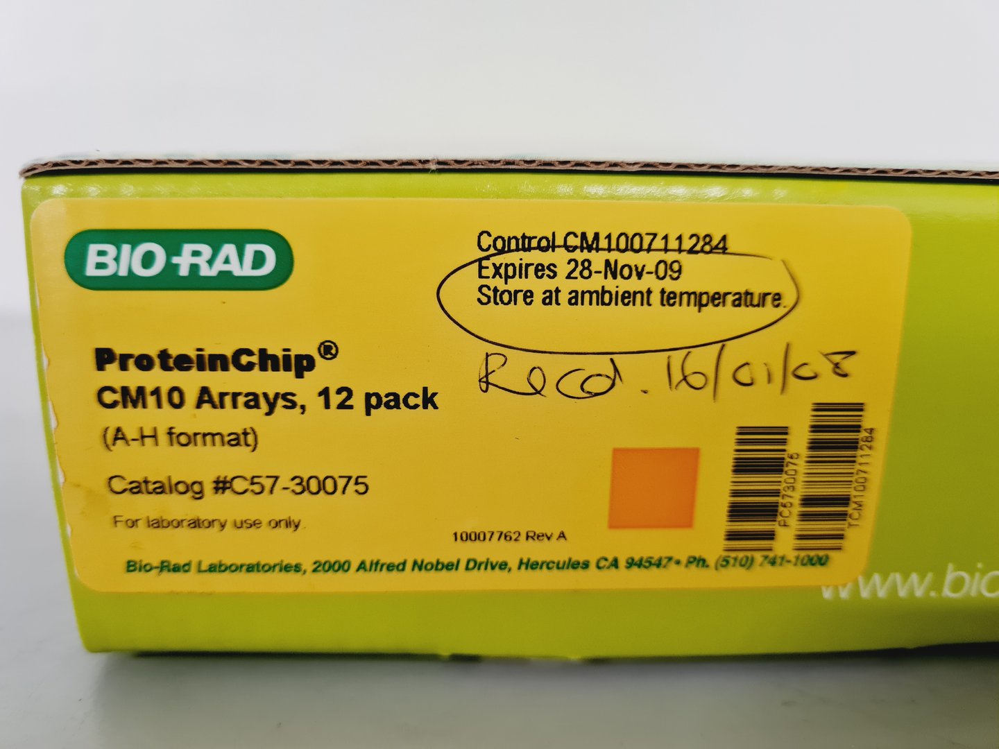 Image of Ciphergen ProteinChip System Series 4000 Lab