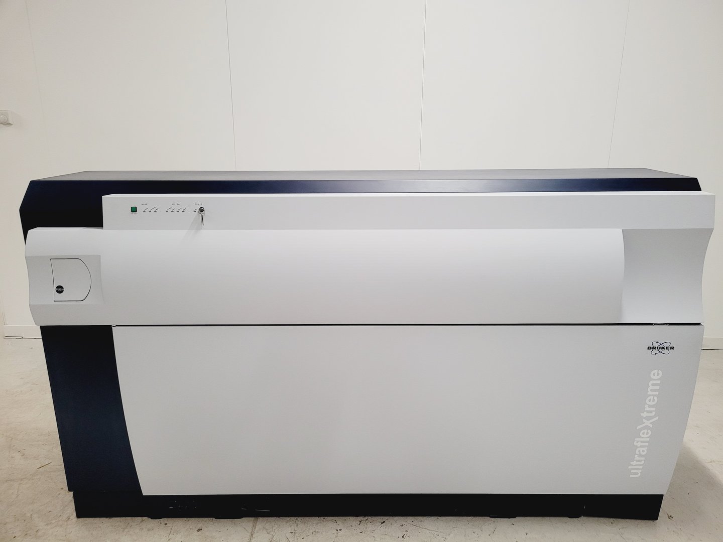 Image of Bruker Ultraflextreme MALDI-TOF/TOF Mass Spectrometer Lab Spares/Repairs