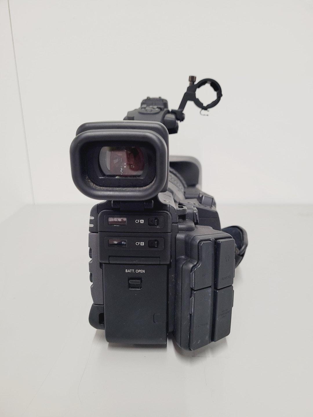 Image of Canon Model XF305 HD Video Camera 1 x Battery, Remote Control and Charger