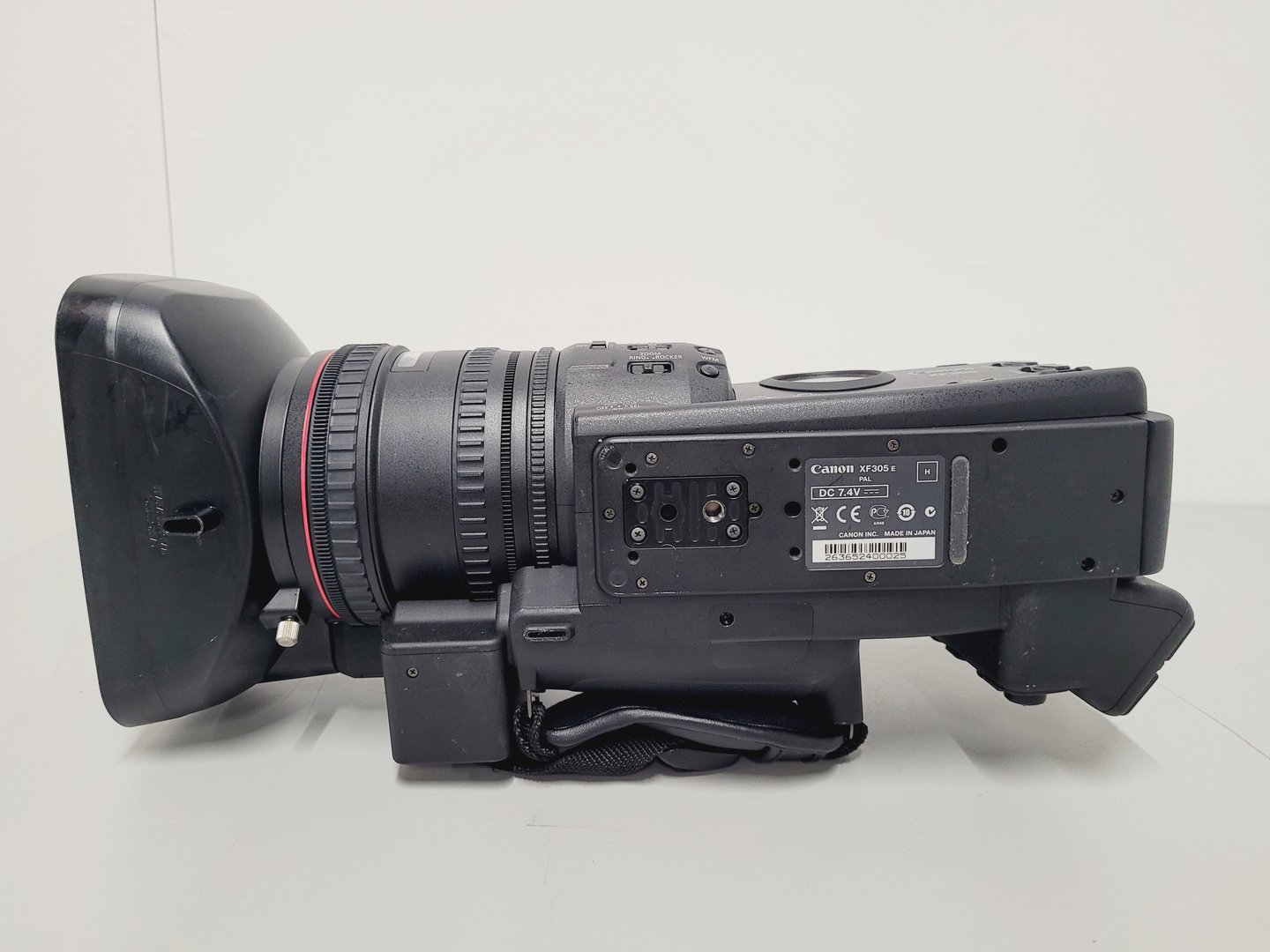 Image of Canon Model XF305 HD Video Camera 1 x Battery, Remote Control and Charger