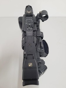 Thumbnail image of Canon Model XF305 HD Video Camera 1 x Battery, Remote Control and Charger