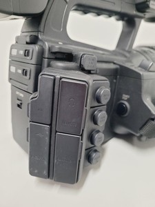 Thumbnail image of Canon Model XF305 HD Video Camera 1 x Battery, Remote Control and Charger