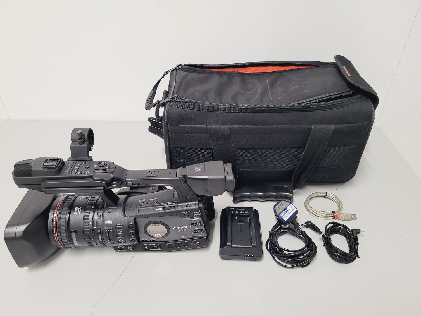 Image of Canon Model XF305 HD PAL Video Camera Camcorder w/ Charger / Power Adapter
