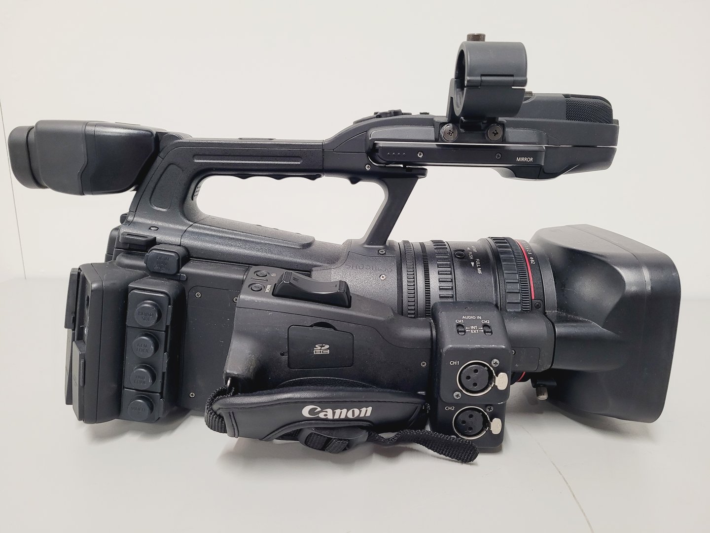 Image of Canon Model XF305 HD PAL Video Camera Camcorder w/ Charger / Power Adapter