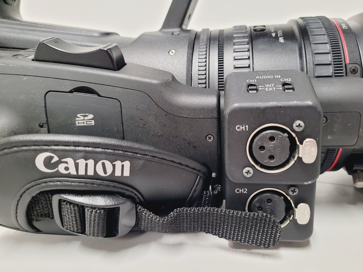 Image of Canon Model XF305 HD PAL Video Camera Camcorder w/ Charger / Power Adapter