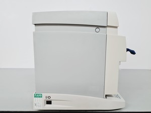 Thumbnail image of Affymetrix GeneChip Scanner 3000 System with Affymetrix Fluidics Station 450 Lab