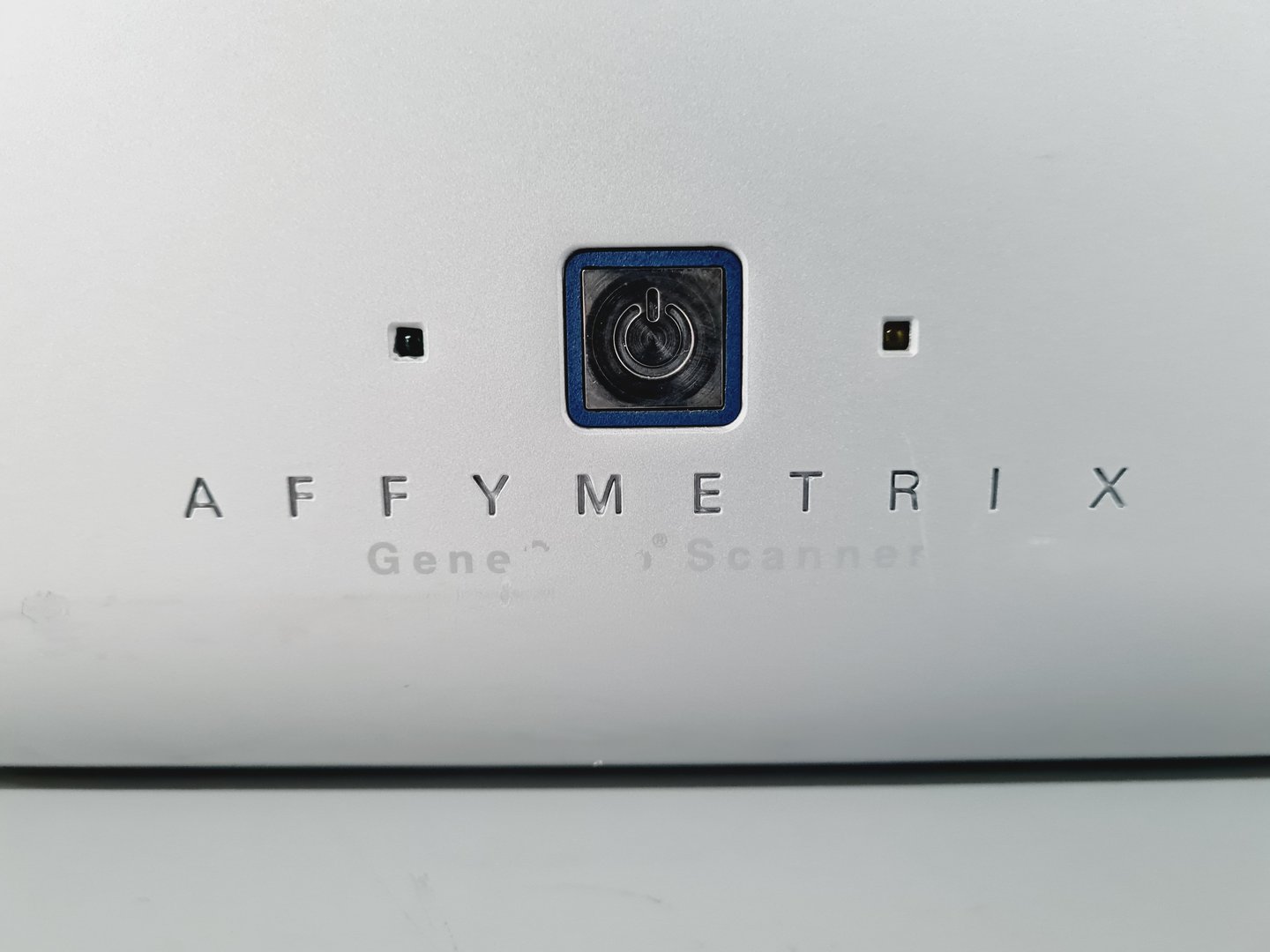 Image of Affymetrix GeneChip Scanner 3000 System with Affymetrix Fluidics Station 400 Lab