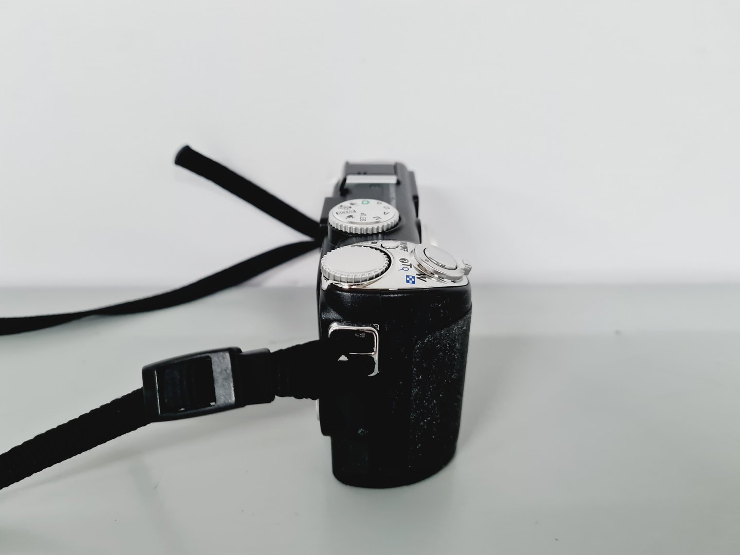 Image of Job Lot of Nikon and Canon Cameras & Parts - P5000 - EOS 1100D - D-50 - D-60