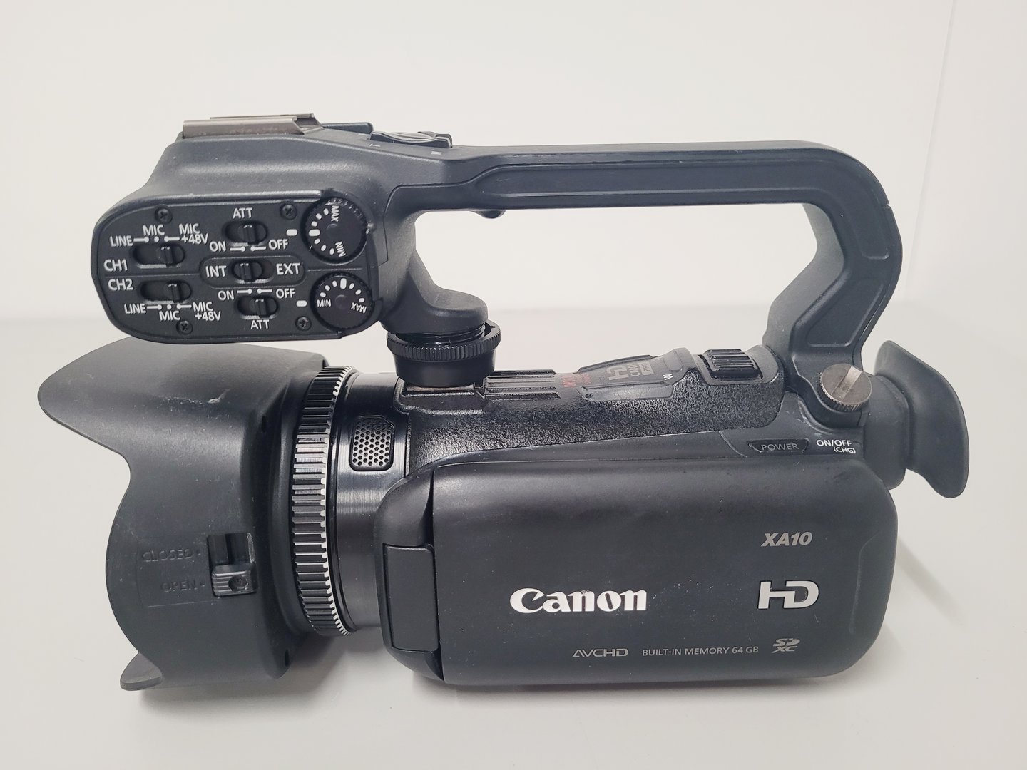 Image of Lot of 13 Canon XA10 Compact Full HD Camcorders + Batteries Chargers & Bags