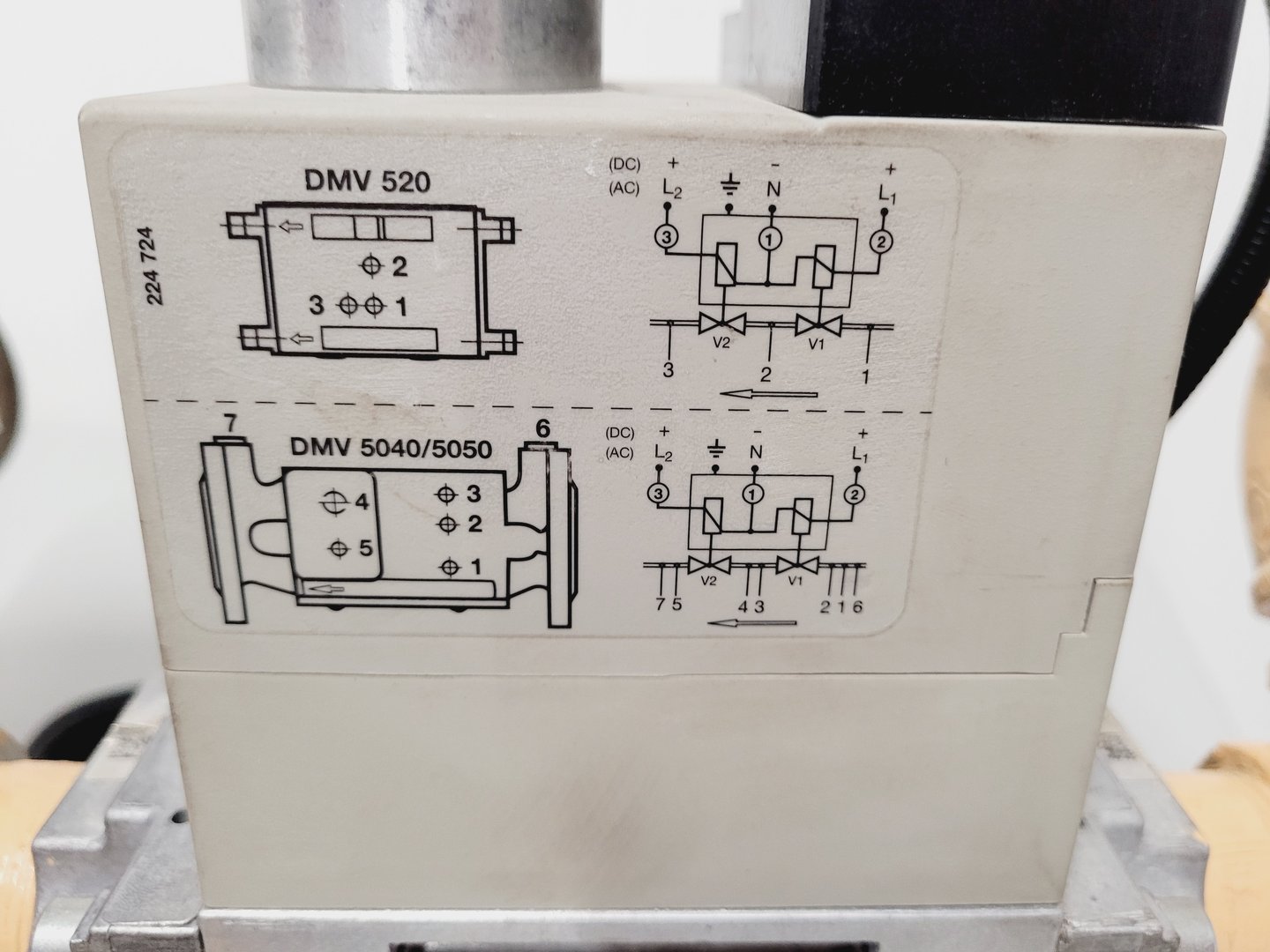 Image of Limpsfield LPN1/440  Natural Gas Burner 440 KW/hr  1.5MBtu/hr Dungs Gas Valve