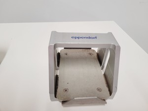 Thumbnail image of Eppendorf 5810R Refrigerated Benchtop Centrifuge with Rotor and Buckets