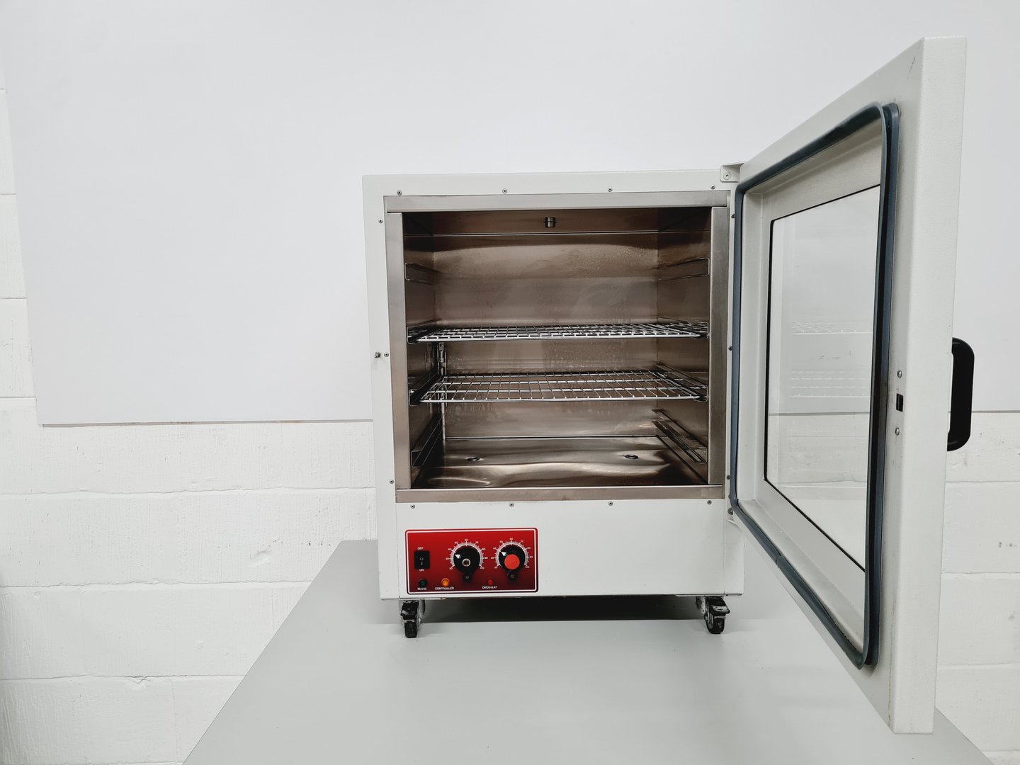 Image of Genlab Mini/100/SS/VIS Incubator Lab