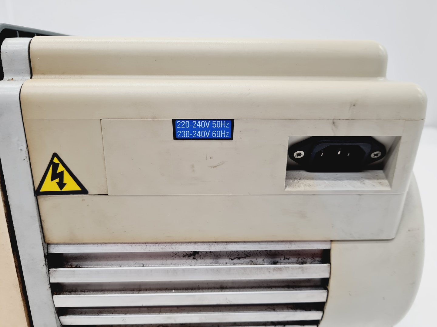 Image of Edwards 3 RV3 Rotary Vane Vacuum Pump