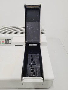 Thumbnail image of Perkin Elmer UV/VIS Lambda 40 Spectrometer Lab