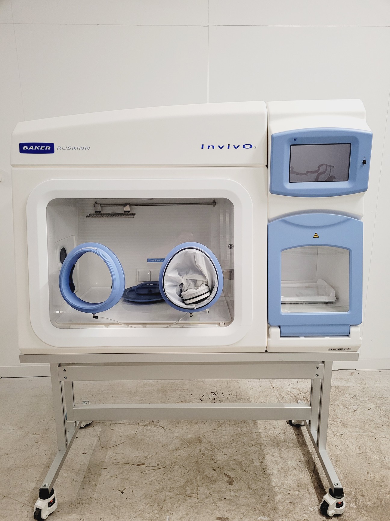 Image of Baker Ruskinn Invivo2 500 Hypoxia Glovebox Workstation on Trolley Lab