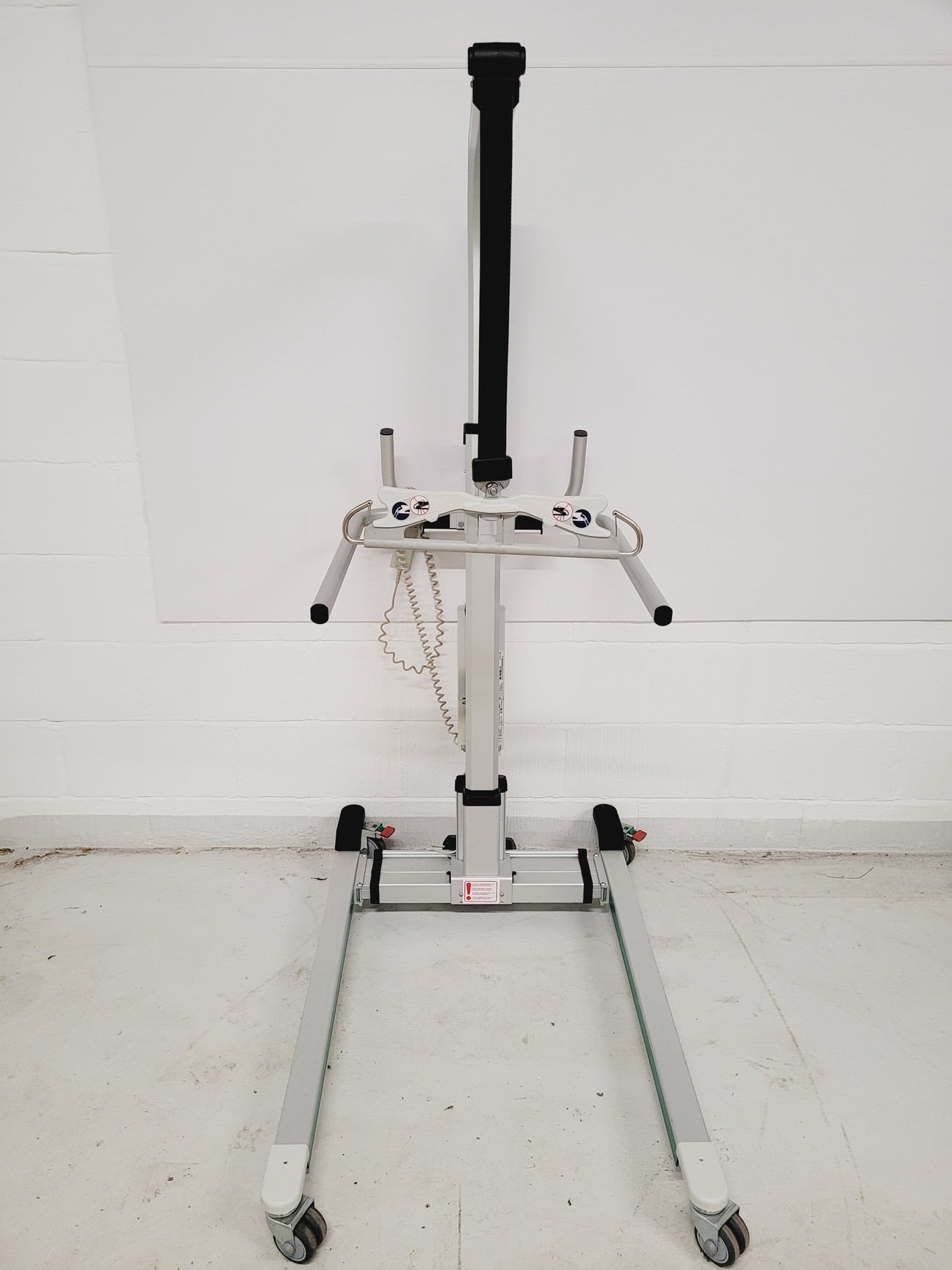 Image of Golvo 7007ES Patient Electric Hoist with Two Slings