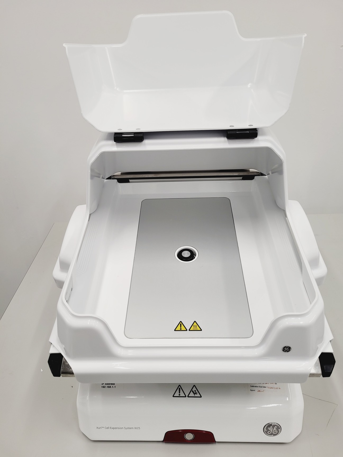Image of GE Healthcare / Cytiva Xuri Cell Expansion System W25 Lab
