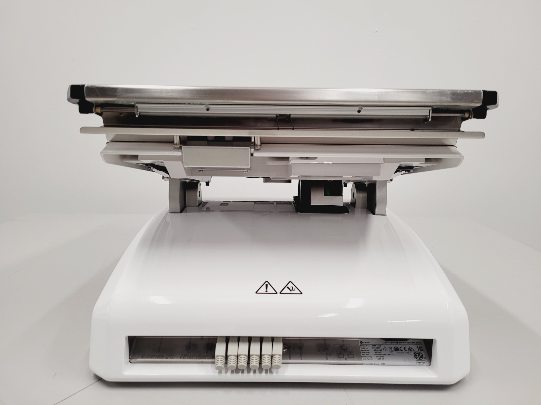 Image of GE Healthcare / Cytiva Xuri Cell Expansion System W25 Lab