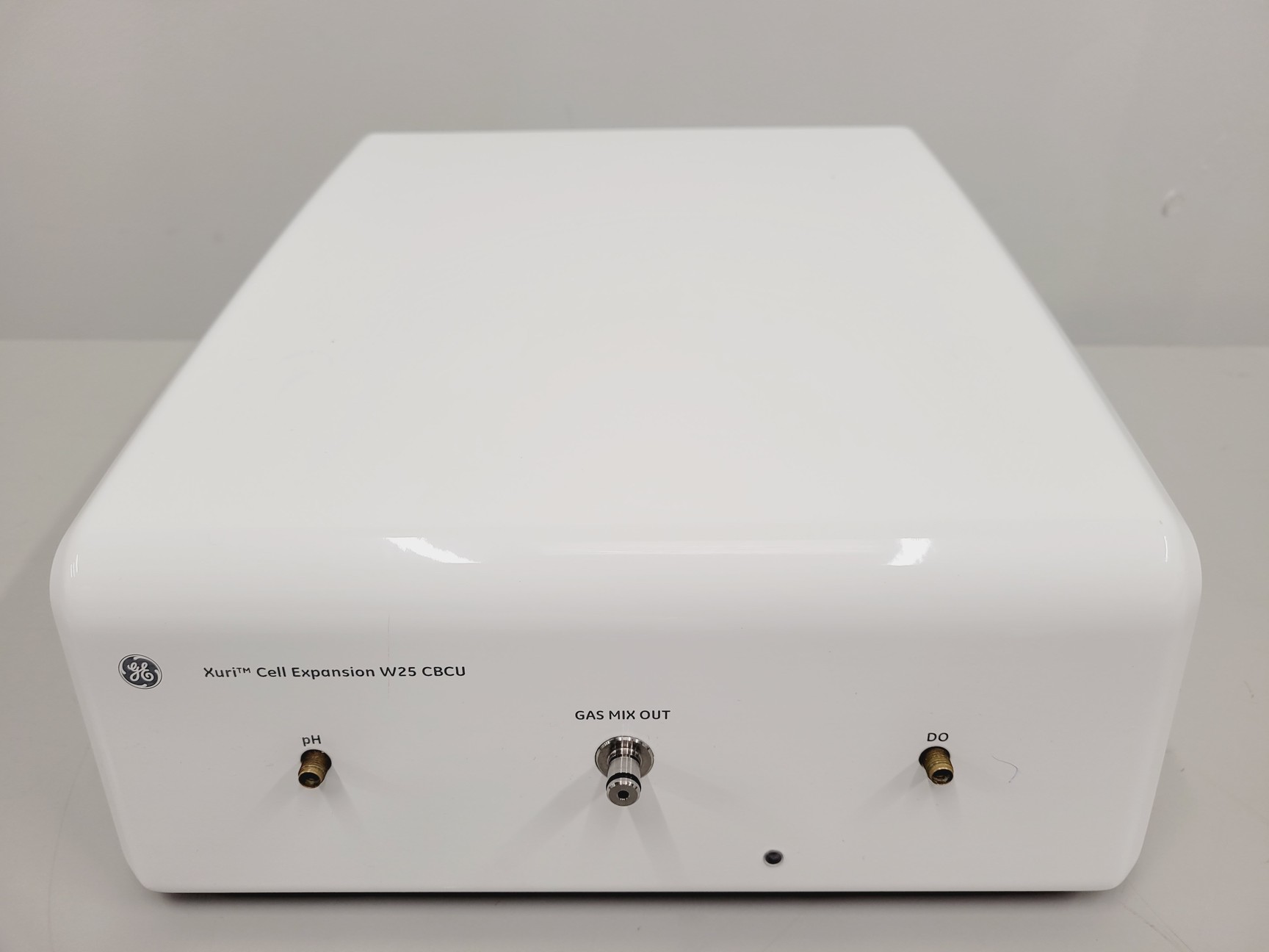 Image of GE Healthcare / Cytiva Model Xuri Cell Expansion System W25 Lab