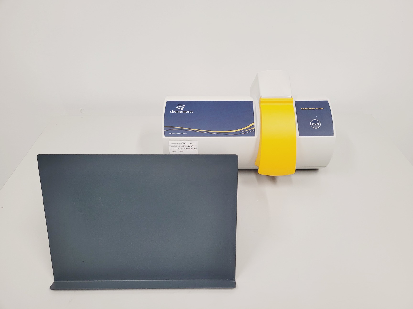 Image of Chemometec A/S NucleoCounter NC-200 Automated Cell Counter System Lab