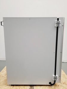 Thumbnail image of PHCBI CO2 Incubator Model MCO-170AICD-PE With Tray and Shelves Lab