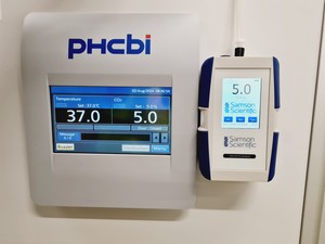 Thumbnail image of PHCBI CO2 Incubator Model MCO-170AICD-PE With Tray and Shelves Lab