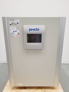 Image of PHCBI CO2 Incubator Model MCO-170AICD-PE With Shelving And Tray Lab