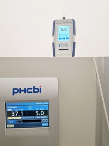 Thumbnail image of PHCBI CO2 Incubator Model MCO-170AICD-PE With Shelving And Tray Lab