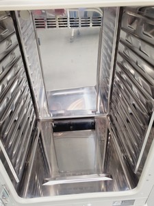 Thumbnail image of PHCBI CO2 Incubator Model Type MCO-170AICD-PE With Shelving And Tray Lab