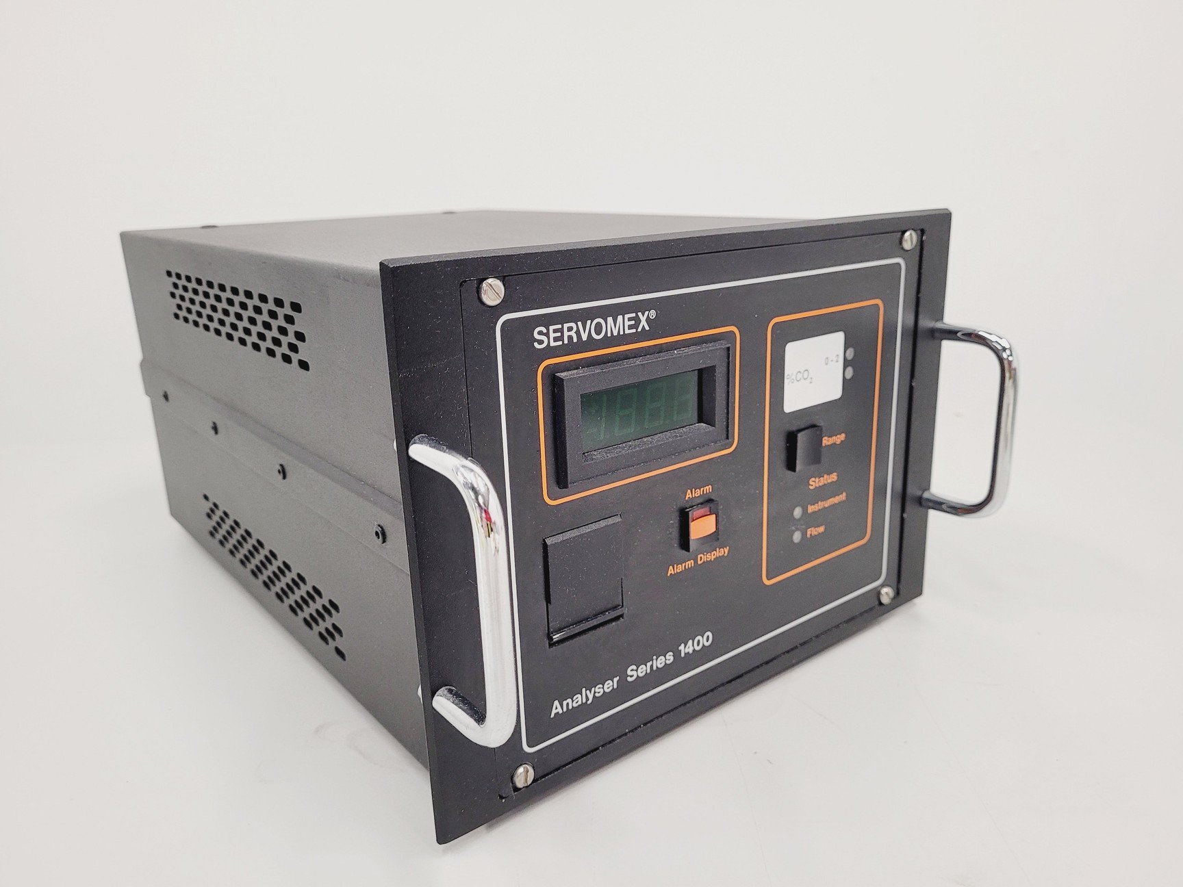 Image of Servomex Analyser Series 1400 CO2 Analyser Lab