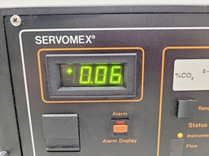 Thumbnail image of Servomex Analyser CO2  Series 1400 Analyser Lab