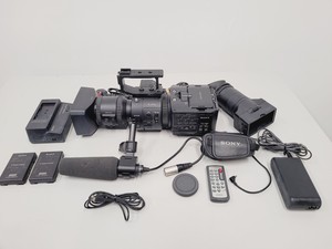 Image of Sony NEX-FS700R Exmor Super 35 CMOS Sensor Camcorder Kit Slow Motion