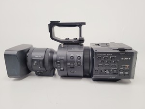 Thumbnail image of Sony NEX-FS700R Exmor Super 35 CMOS Sensor Camcorder Kit Slow Motion