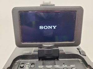 Thumbnail image of Sony NEX-FS700R Exmor Super 35 CMOS Sensor Camcorder Kit Slow Motion