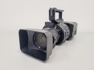 Thumbnail image of Sony NEX FS700R Exmor Super 35 CMOS Sensor Camcorder Kit Slow Motion Lab